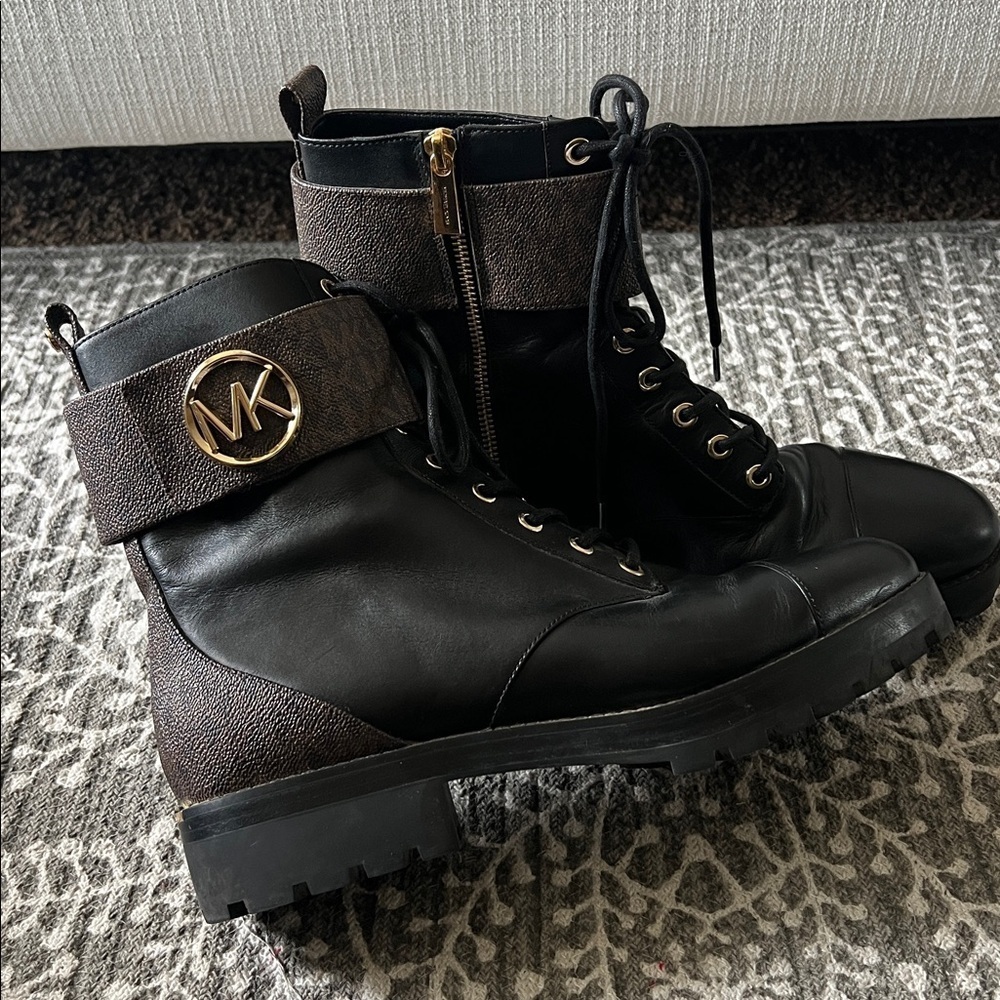 Michael kors Tatum logo leather kombat boots - Picture 2 of 12